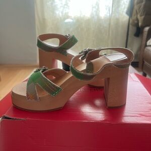 Never worn Swedish Hasbeens Tartan Sky High Clogs Size 7